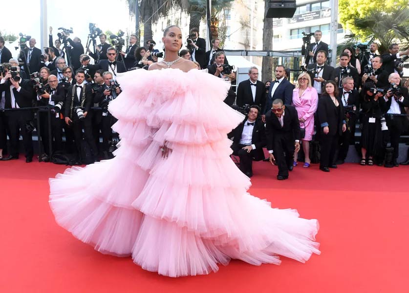 Tulle and Cotton Candy Dresses Leading Looks in French Riviera