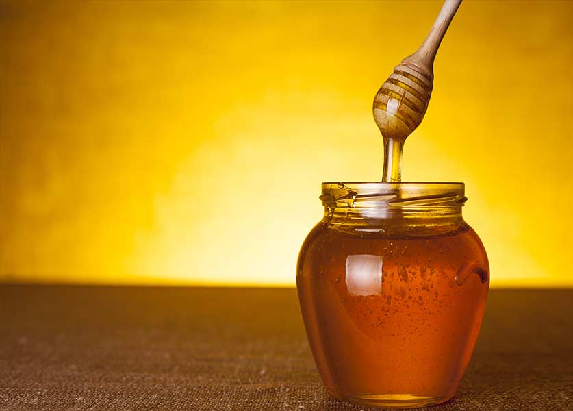 فوائد العسل على الريق