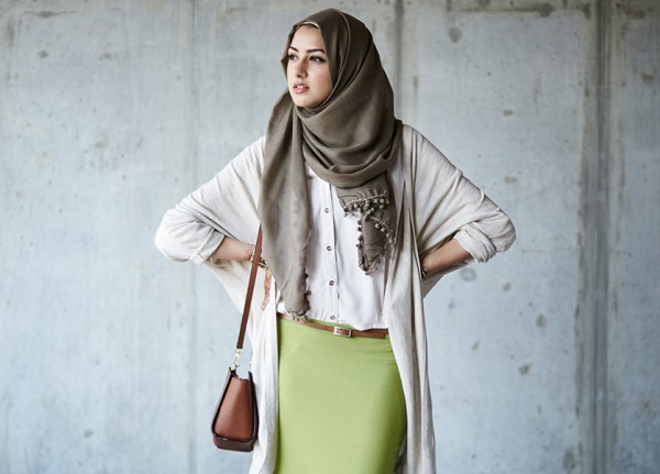How to style your leather jacket with your hijab the Summer Al Barcha way