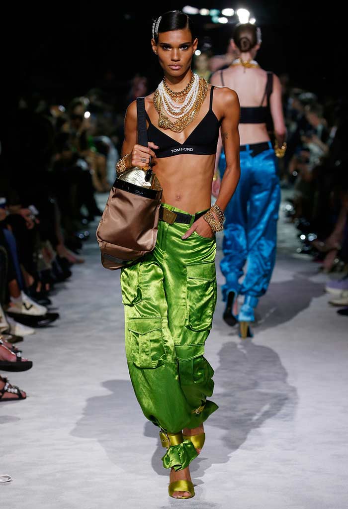 Tom-Ford-Spring-2022-jewelry-layering