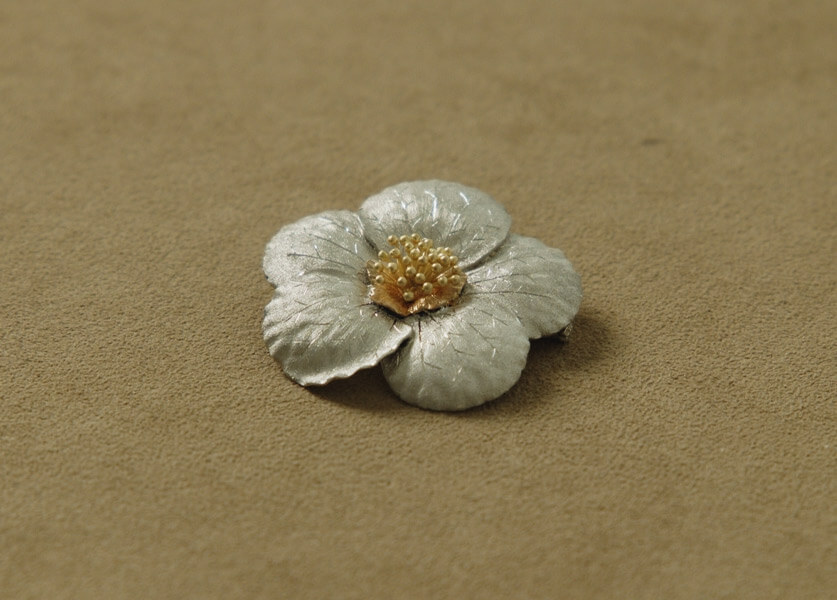 Buccellati Jewellery’s  Iconic “Magnolia” Brooch