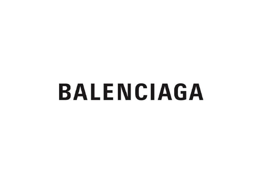 مجموعة Balenciaga  لربيع وصيف 2025  في باريس