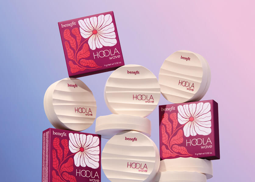 Benefit  تطلق برونزر Hoola Wave الجديد